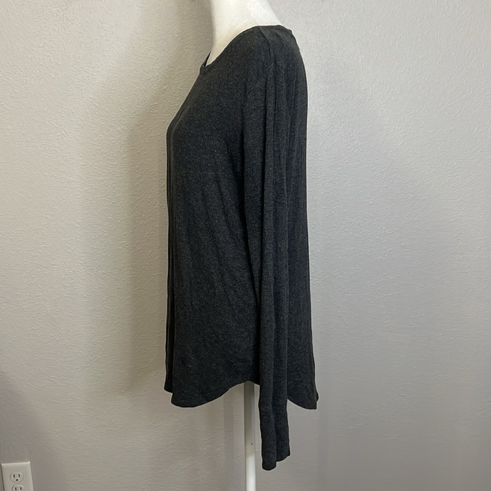 Athleta Revive Long Sleeve TShirt Gray Size Small - Picture 4 of 10